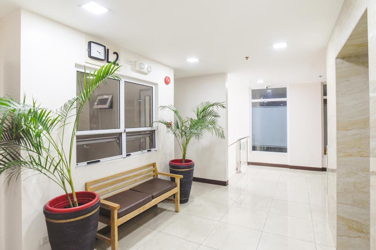 Hotel Merlo Makati City Esterno foto