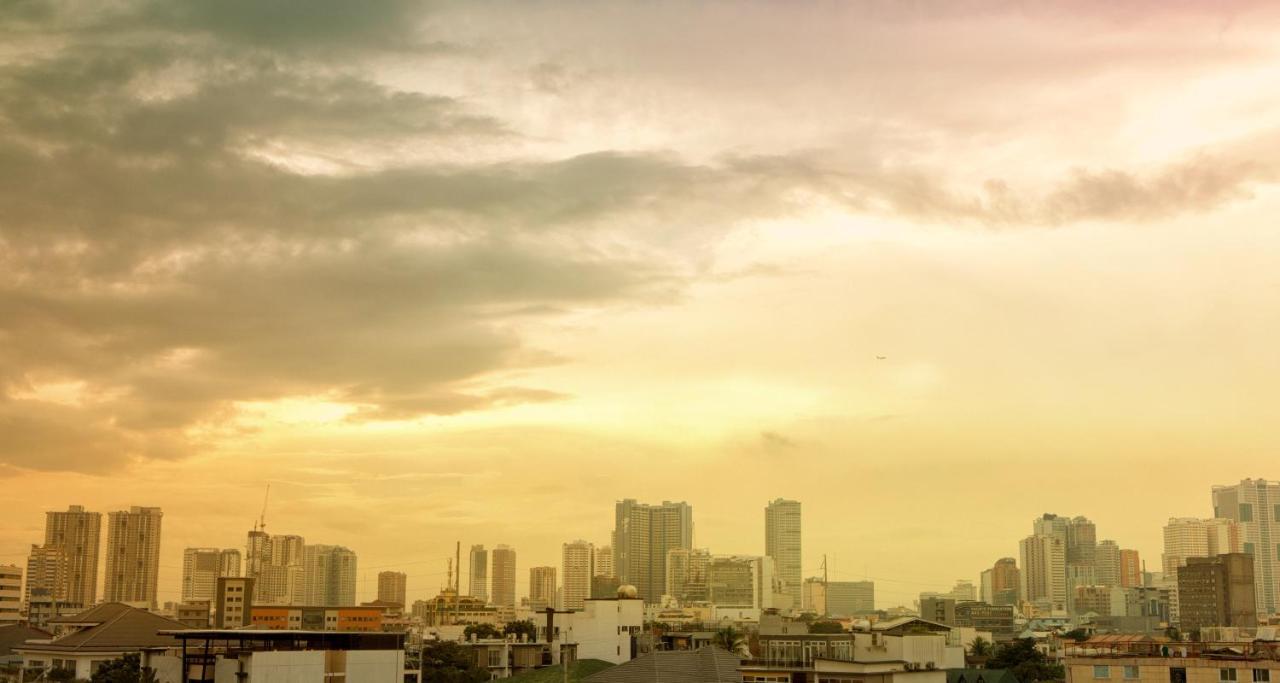 Hotel Merlo Makati City Esterno foto